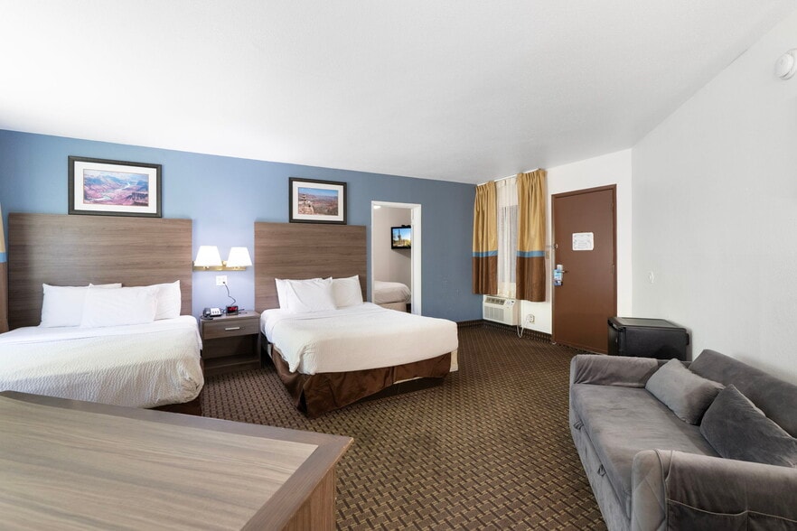 More Photos Of 430 E Route 66, Williams Hotel For Sale