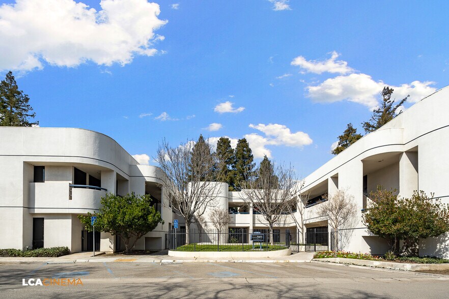 More Photos Of 841 Mohawk St, Bakersfield Medical For Lease