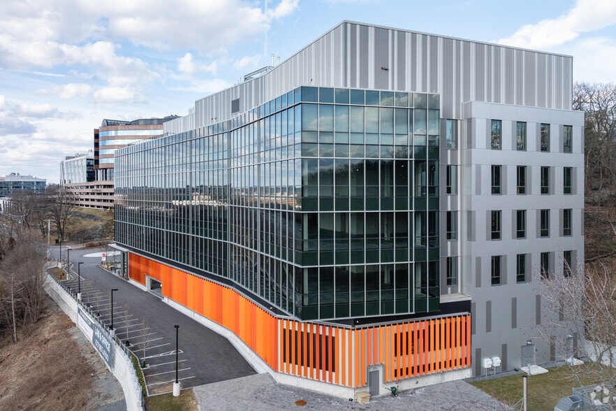 More Photos Of 300 Third Ave, Waltham Office For Lease