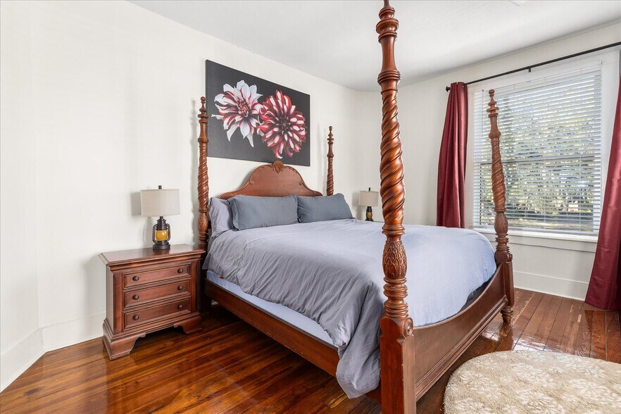 More Photos Of , Gainesville Hospitality For Sale