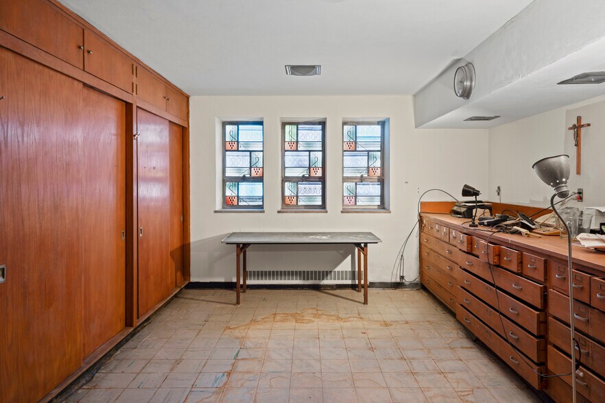 More Photos Of 6815 Page Ave, Saint Louis Religious Facility For Sale