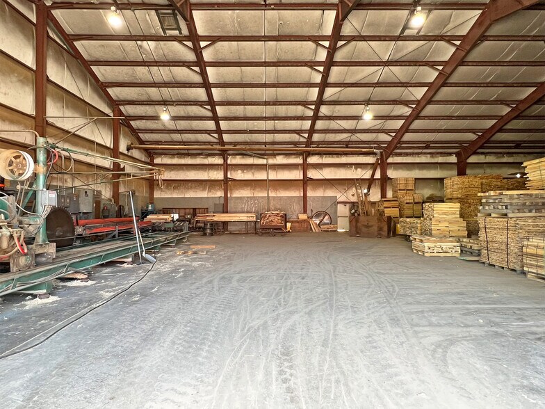 More Photos Of 9711 Perry Hwy, Waterford Warehouse For Sale