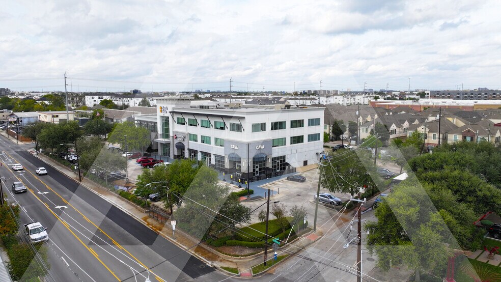 Primary Photo Of 4000 Washington, Houston Unknown For Lease