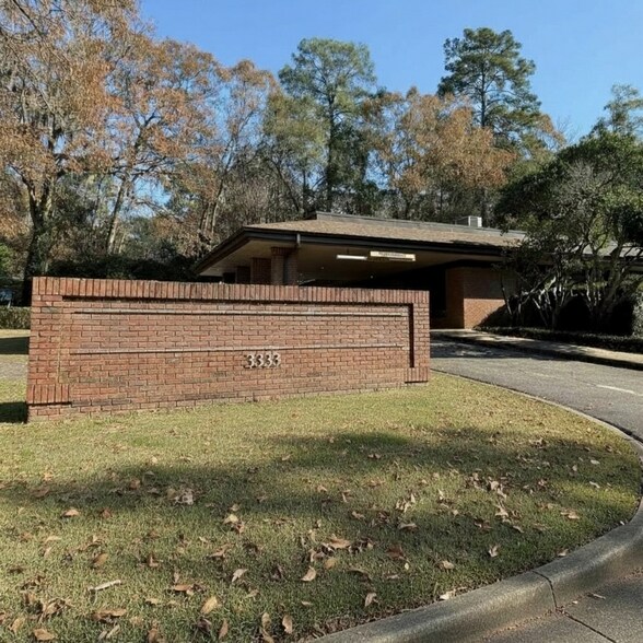 Primary Photo Of 3333 Capital Oaks Dr, Tallahassee Medical For Sale