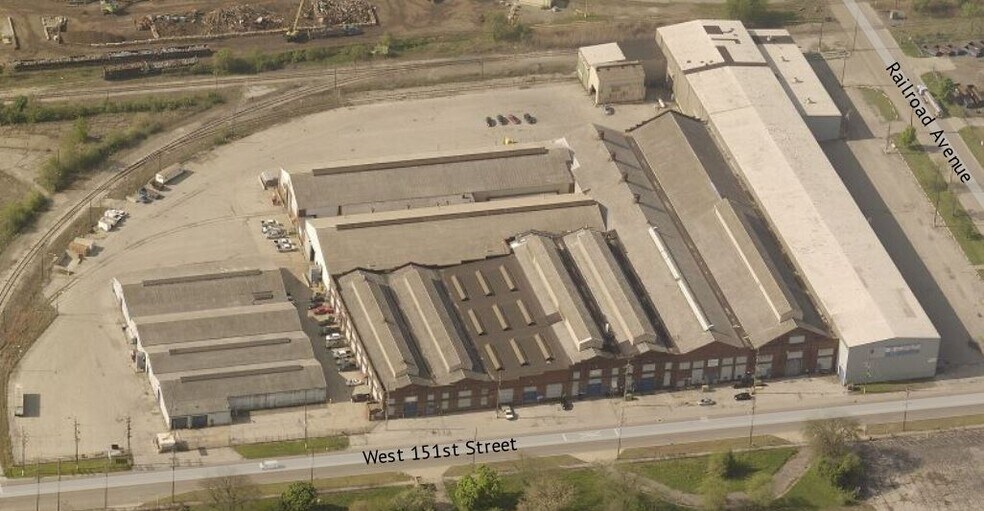 More Photos Of 425 W 151st St, East Chicago Manufacturing For Lease