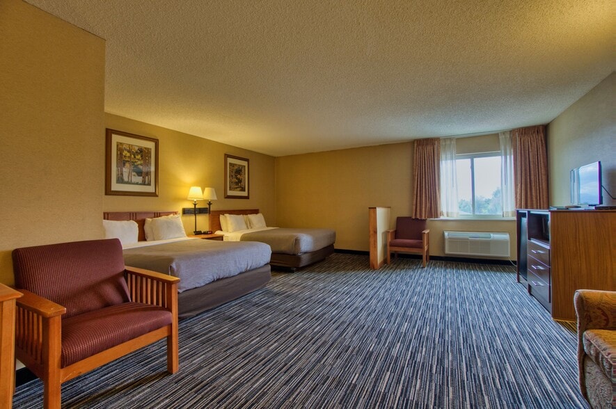 More Photos Of 7860 6th St, Wellington Hotel For Sale