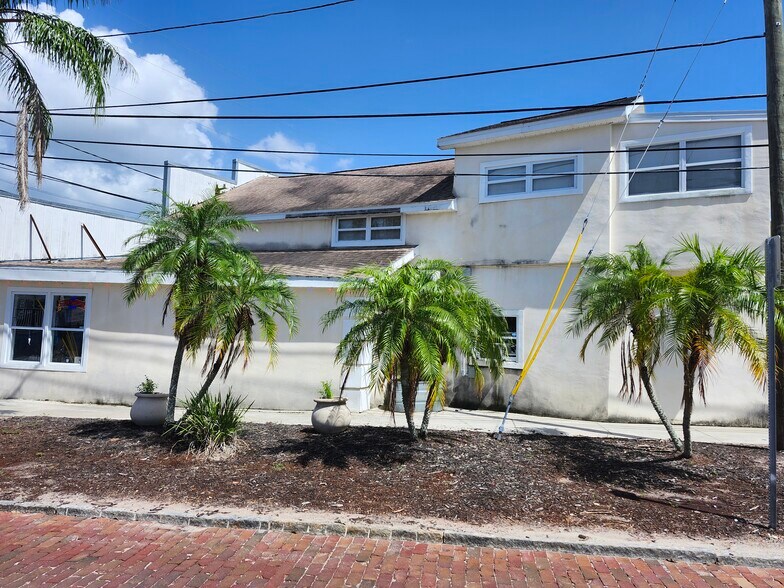 More Photos Of 531 Athens St, Tarpon Springs Storefront Retail Office For Sale