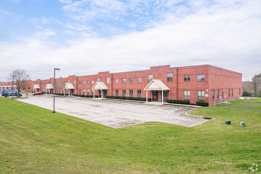 More Photos Of 100 Schell Ln, Phoenixville Light Distribution For Lease