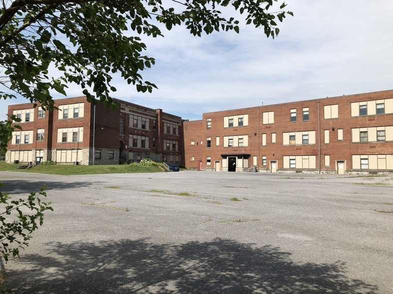 More Photos Of 920 W Washington St, Hagerstown Office For Sale