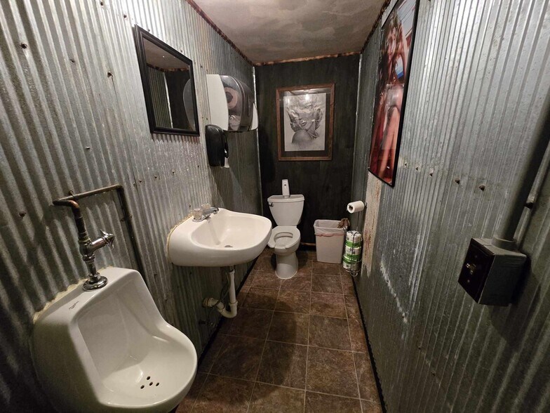 More Photos Of 44368 309th St, Mission Hill Restaurant For Sale