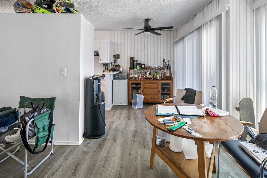 More Photos Of 1776 S Rimpau Blvd, Los Angeles Apartments For Sale