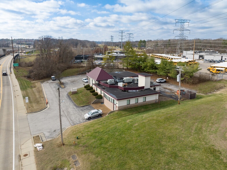 More Photos Of 357 N Woods Mill Rd, Chesterfield Religious Facility For Sale