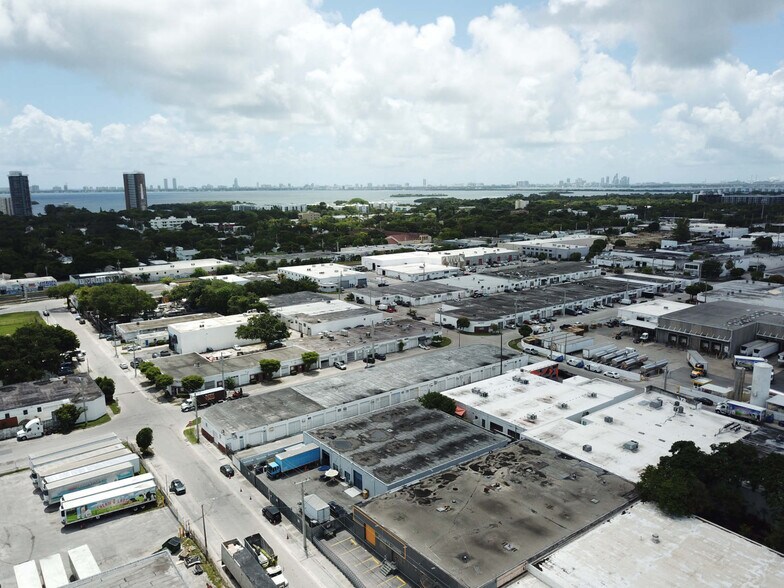 More Photos Of 270 NE 70th St, Miami Warehouse For Sale
