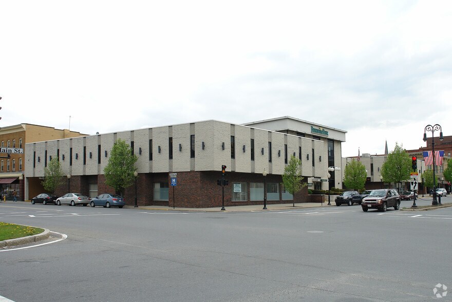 More Photos Of 37 Main St, North Adams Office For Lease