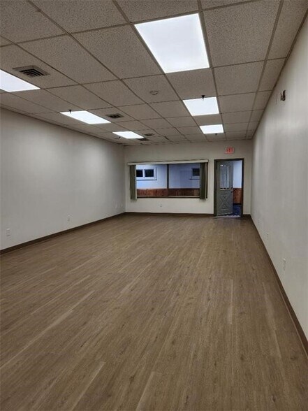 More Photos Of 140 Point Judith Rd, Narragansett Storefront Retail Office For Sale