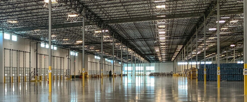 More Photos Of 570 Southgate Dr, Guelph Warehouse For Lease