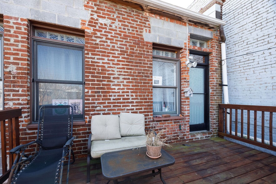 More Photos Of 1521 Hull St, Richmond Storefront Retail Residential For Sale