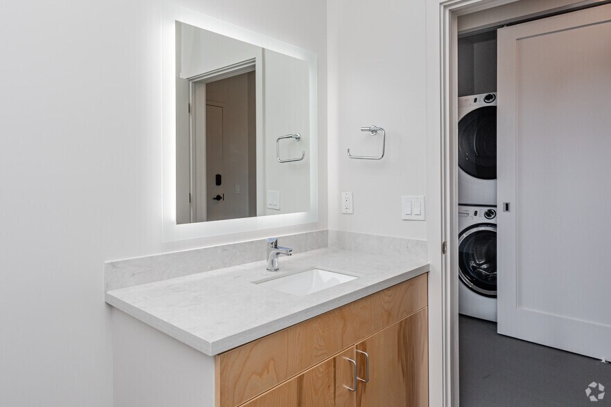 More Photos Of 202 E Emma Ave, Springdale Apartments For Lease