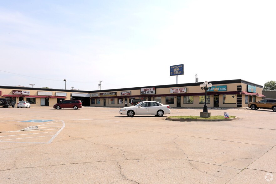 More Photos Of 5033-5079 S Yale Ave, Tulsa Unknown For Lease