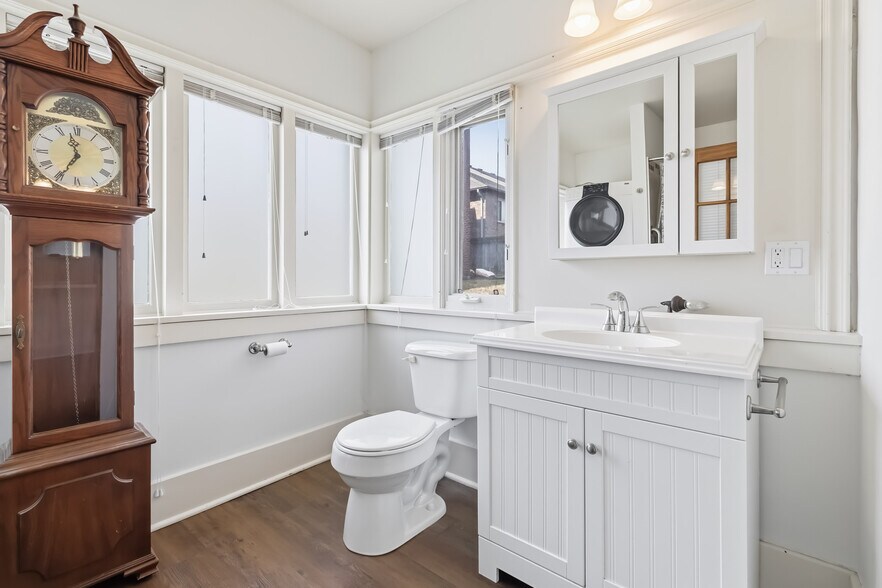 More Photos Of 250 Plains Rd W, Burlington Multifamily For Sale