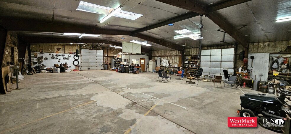 More Photos Of 12901 Avenue J, Lubbock Warehouse For Sale