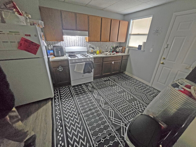 More Photos Of , Springfield Multifamily For Sale