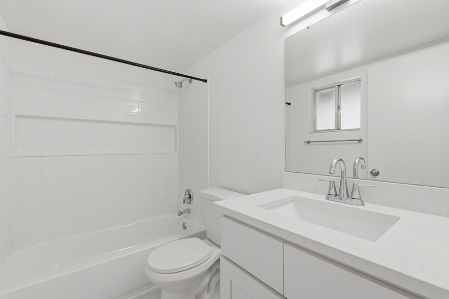 More Photos Of 1100 Turner St, Clearwater Apartments For Sale