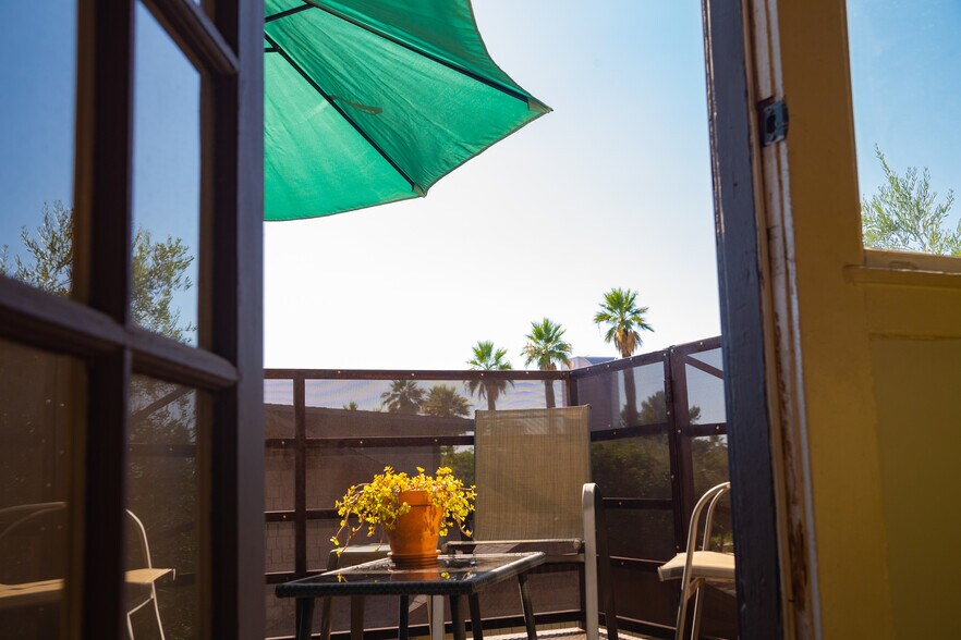 More Photos Of 531 E Lynwood St, Phoenix Office Residential For Sale