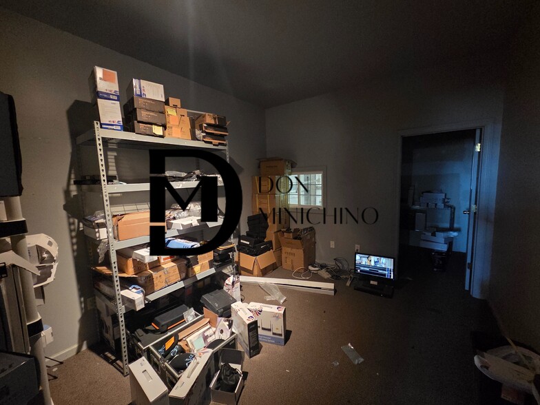 More Photos Of 72 Airport Dr, Wappingers Falls Light Manufacturing For Sale