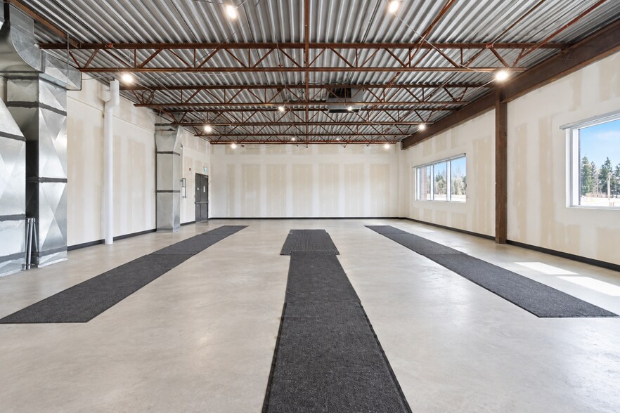 More Photos Of 450 Ordze Rd, Sherwood Park Storefront Retail Office For Sale