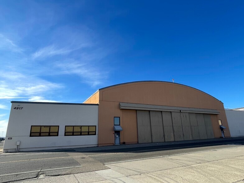 Primary Photo Of 4917 Bailey Loop, Mcclellan Airplane Hangar For Lease