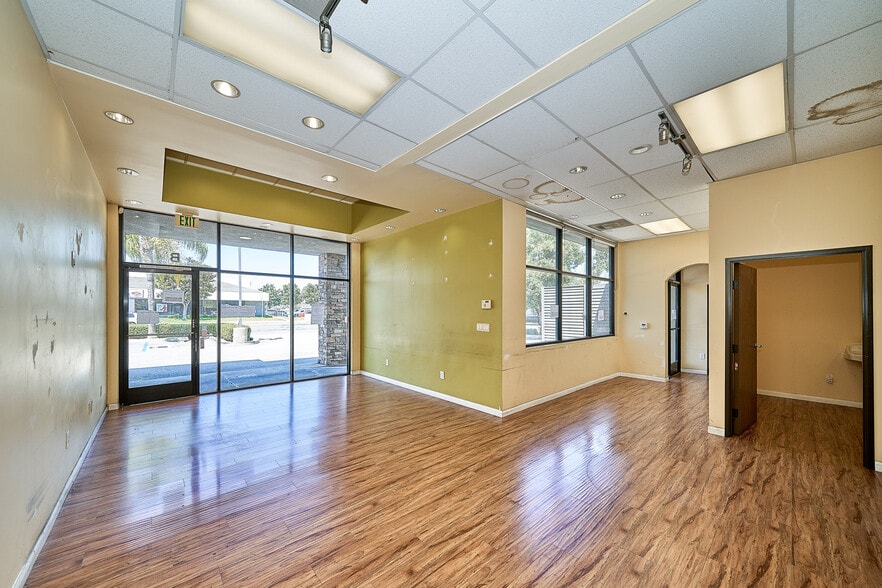 More Photos Of 6242 Beach Blvd, Buena Park Fast Food For Lease