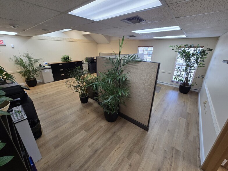 More Photos Of 7777 N University Dr, Tamarac Medical For Sale