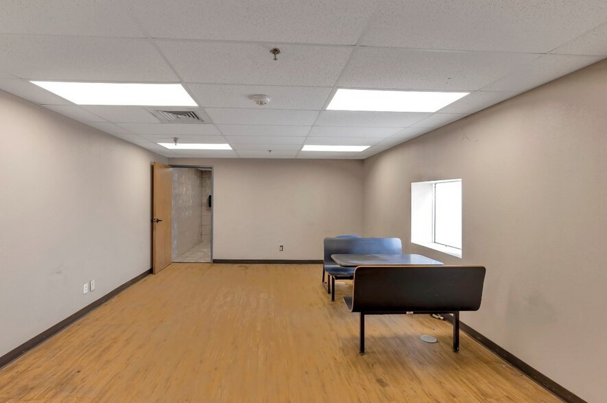 More Photos Of 1001 Ed Rutherford Dr, Greenville Manufacturing For Lease