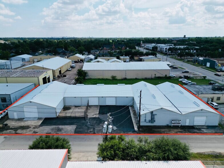 More Photos Of 1137 Hackney St, Houston Warehouse For Lease