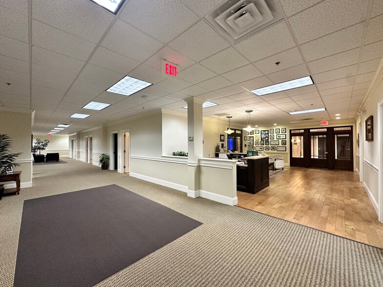 More Photos Of 6 Lyberty Way, Westford Office For Sale