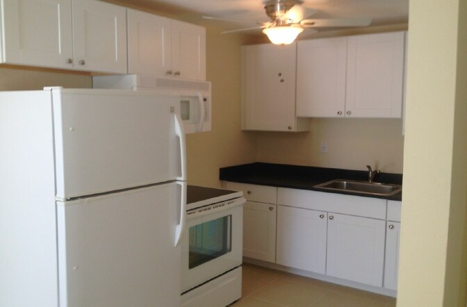 More Photos Of 203 SE 4th Ave, Boynton Beach Apartments For Sale