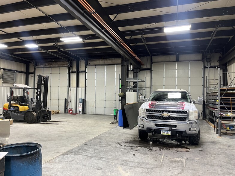 More Photos Of 107 Industrial Park Rd, Story City Warehouse For Sale