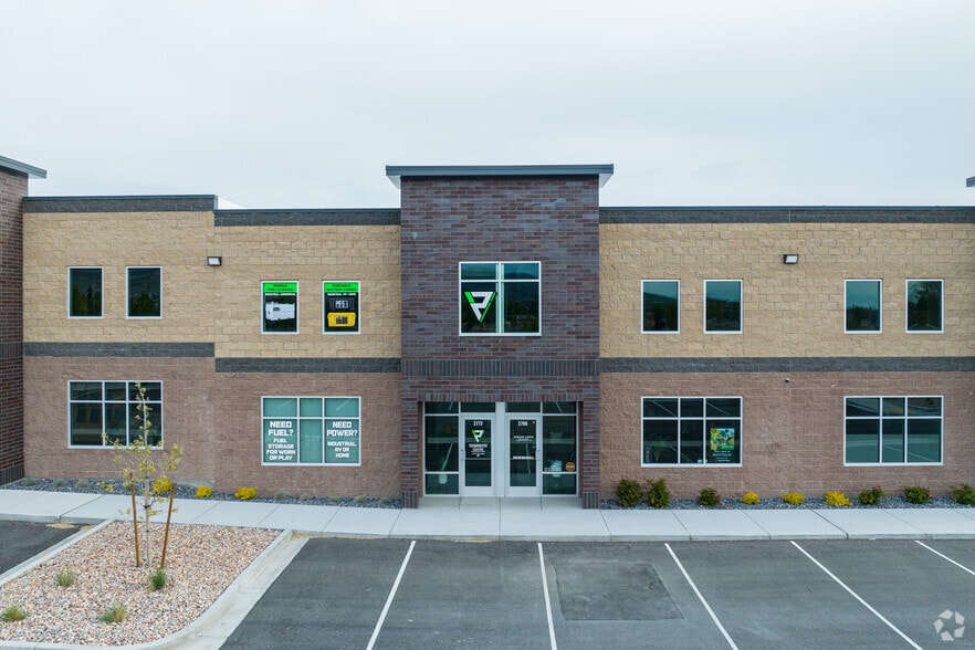 More Photos Of 2764-2808 W 14000 S, Bluffdale Showroom For Lease