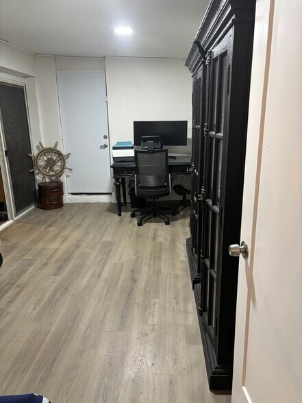 More Photos Of 30th & Sweetwater Ave, Phoenix Assisted Living For Lease