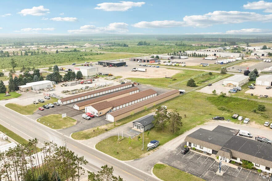 More Photos Of 1848 Dickerson Rd, Gaylord General Retail For Sale