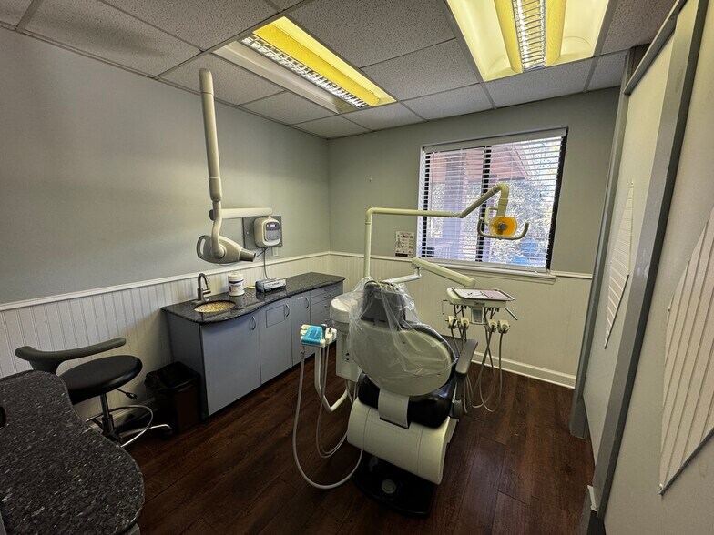 More Photos Of 9776 San Jose Blvd, Jacksonville Medical For Sale