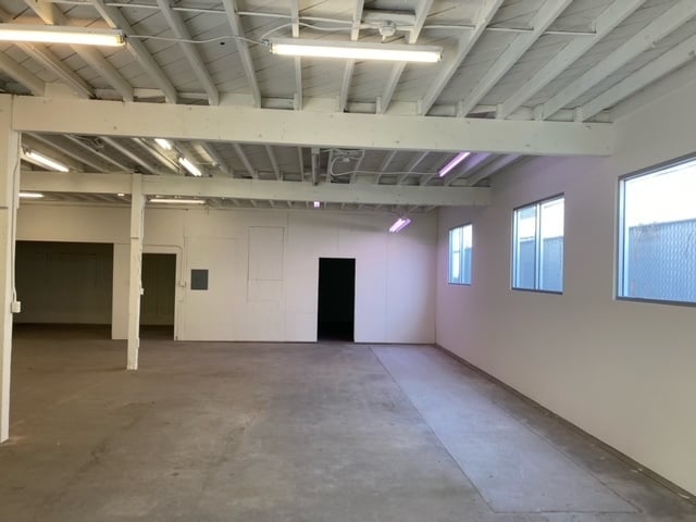 More Photos Of 16909-16911 S Broadway St, Carson Manufacturing For Sale