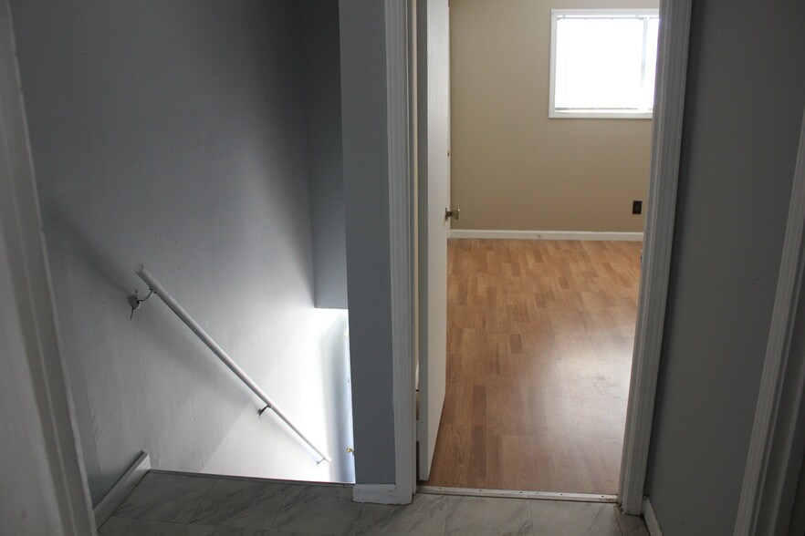 More Photos Of 460 Richardson Rd SE, Calhoun Apartments For Sale