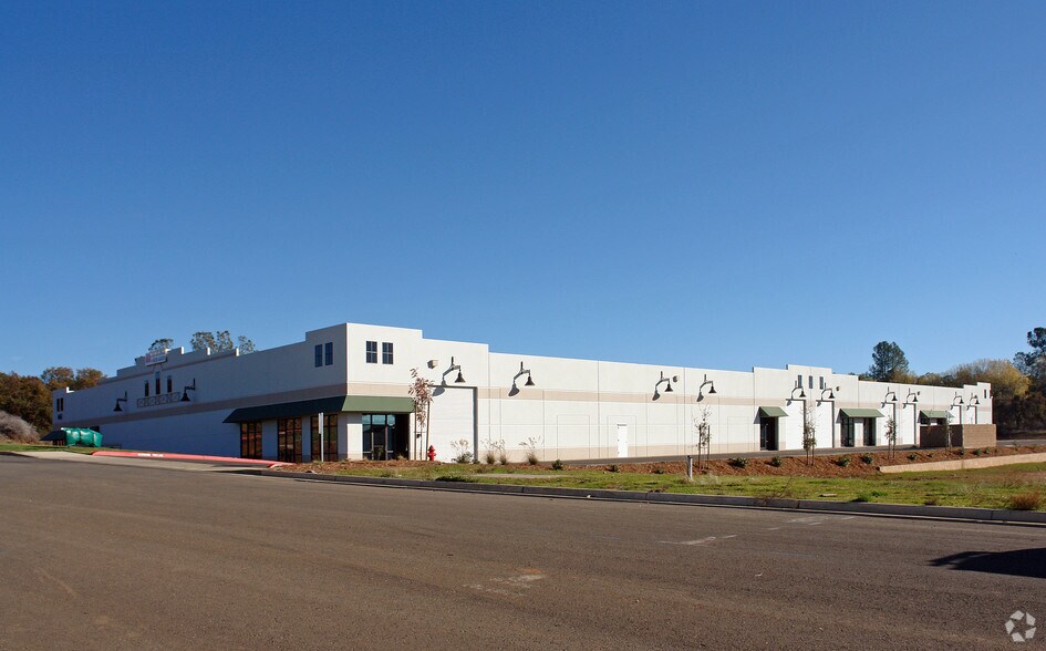 More Photos Of 4461 Business Dr, Shingle Springs Manufacturing For Sale