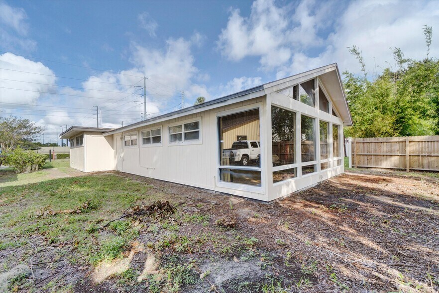 More Photos Of 618 N Wymore Rd, Winter Park Office For Sale