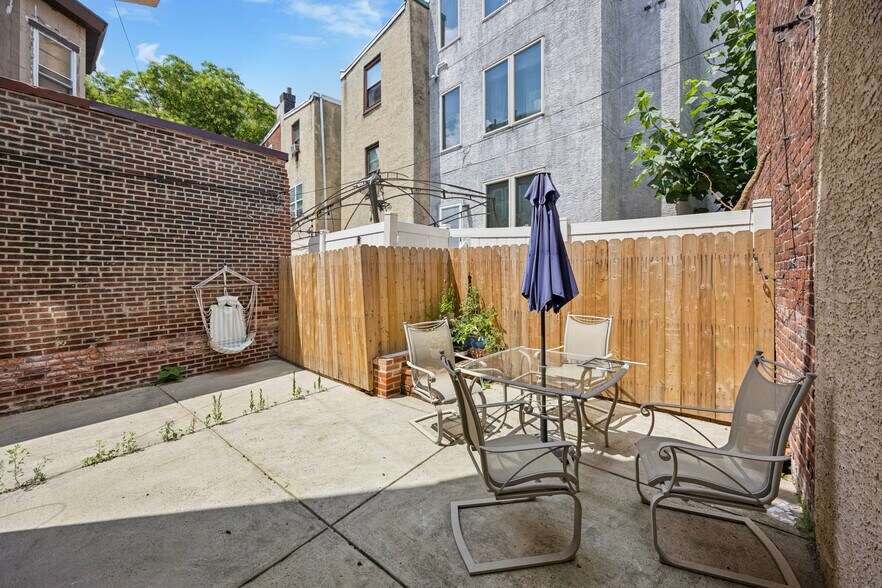 More Photos Of 1507 Fairmount Ave, Philadelphia Apartments For Sale