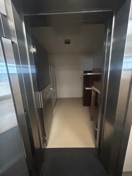 More Photos Of 2630 Rochester Rd, Cranberry Township Freestanding For Lease