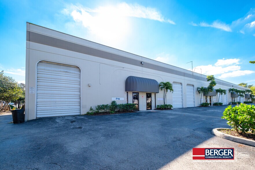 More Photos Of 3685-3699 NW 15th St, Lauderhill Unknown For Lease