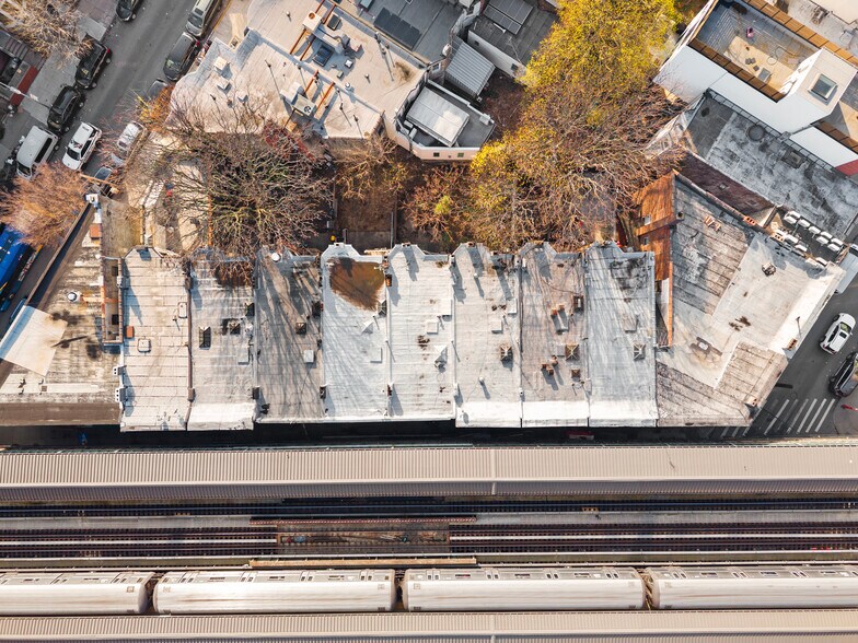 More Photos Of , Brooklyn General Retail For Sale